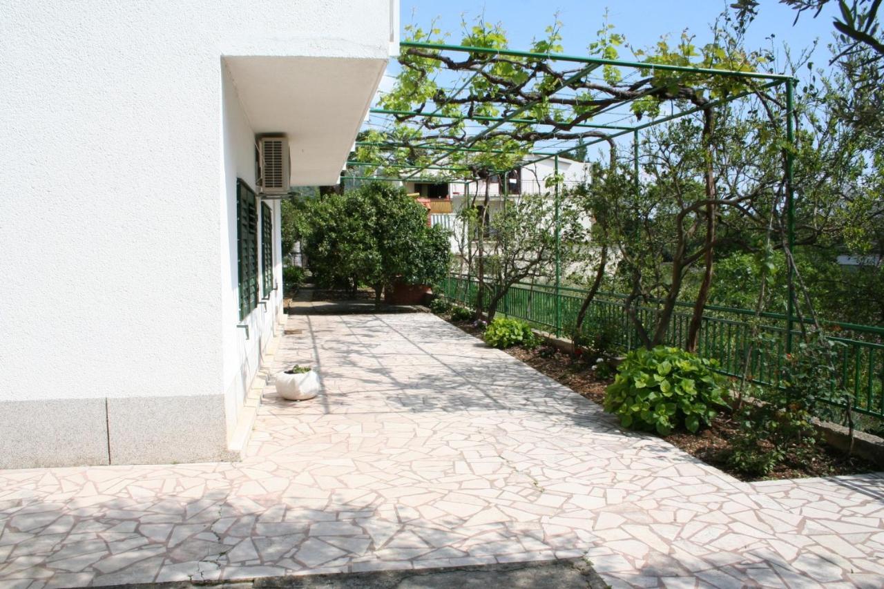 Apartments And Rooms By The Sea Zaostrog, Makarska - 2661 Esterno foto