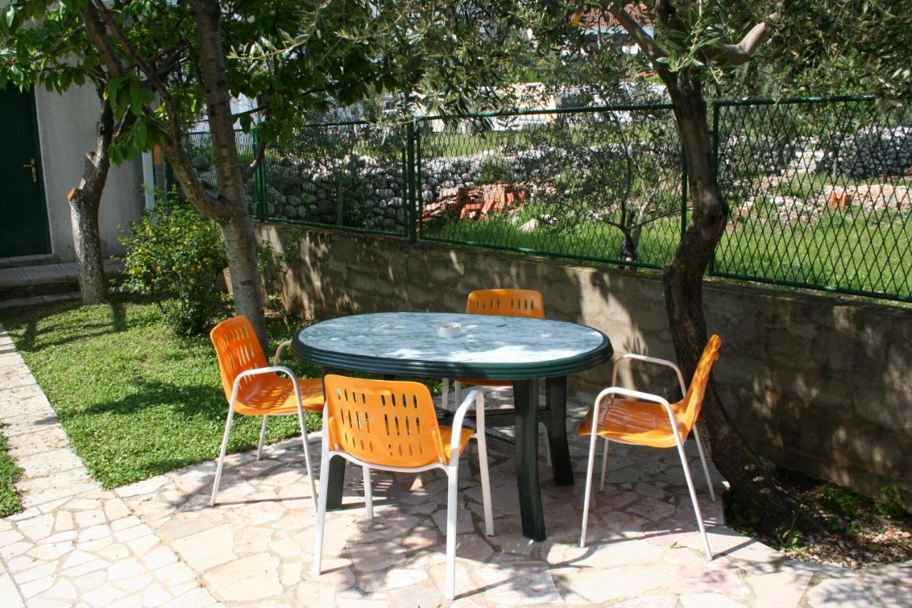 Apartments And Rooms By The Sea Zaostrog, Makarska - 2661 Esterno foto