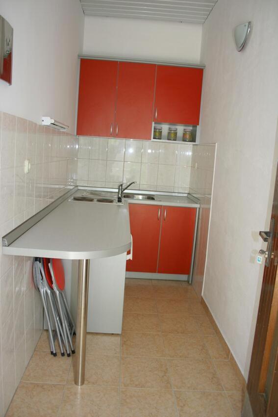 Apartments And Rooms By The Sea Zaostrog, Makarska - 2661 Esterno foto