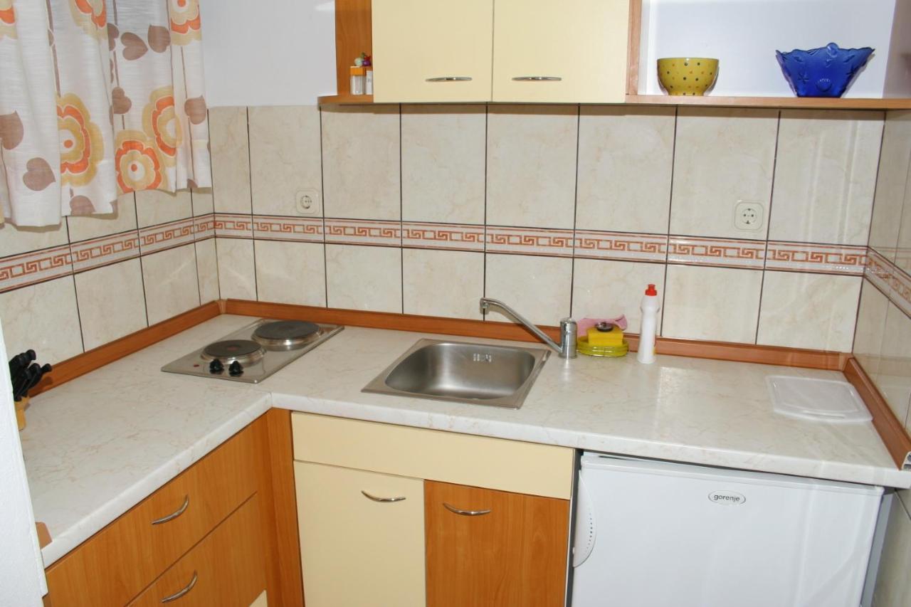 Apartments And Rooms By The Sea Zaostrog, Makarska - 2661 Esterno foto